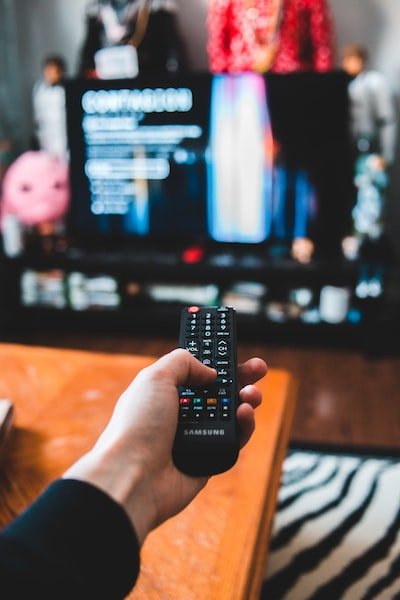 Quelles sont les aptitudes nécessaires pour devenir présentatrice télé ?