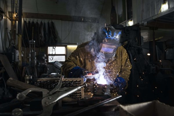 Efficacité du matériel de soudage : Améliorer la sécurité et la productivité